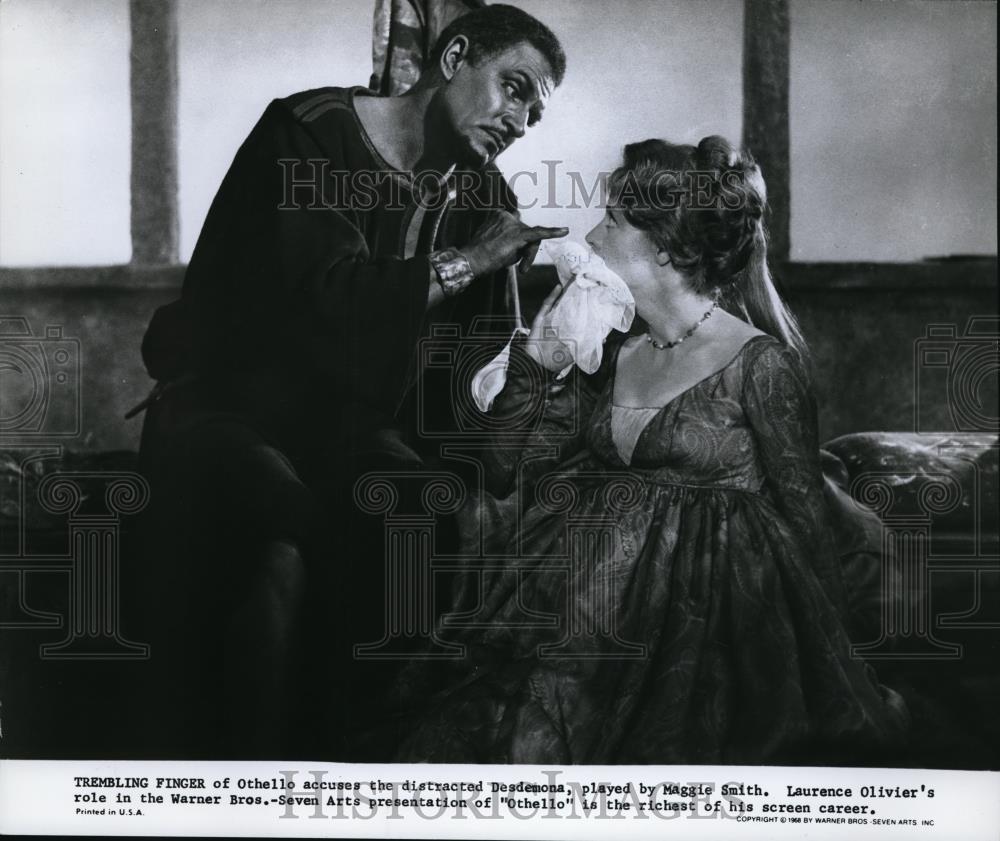 1968 Press Photo Maggie Smith &amp; Laurence Oliviers in Othello - cvp80681 - Historic Images