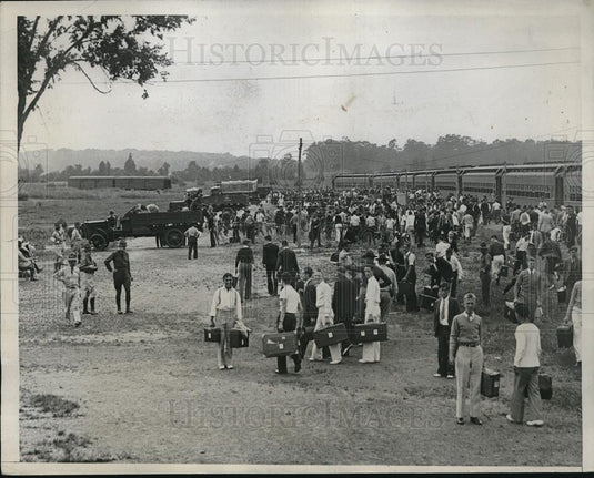 1934 Press Photo Hundreds of New York Youths arrived at C.M.T.C. Camp Dix N.Y, - Historic Images