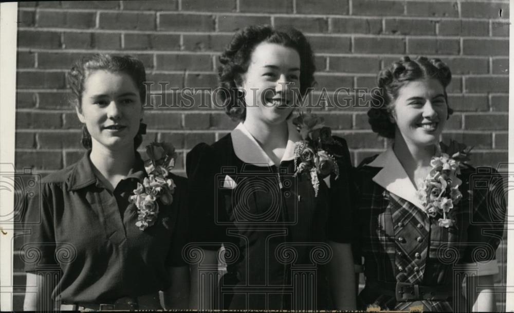 1940 Press Photo Apple Blossom festival Queen Patricia Clapp and Princesses - Historic Images