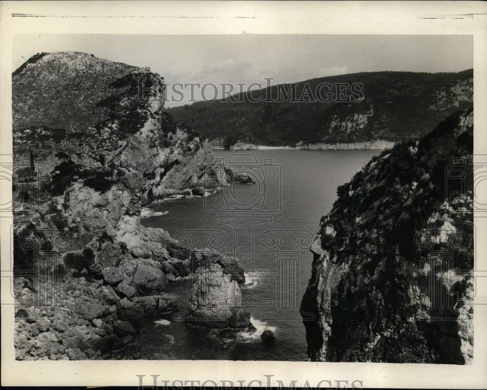 1932 Press Photo Shorline of Palackastrizza west coast of Corfu off Greece - Historic Images