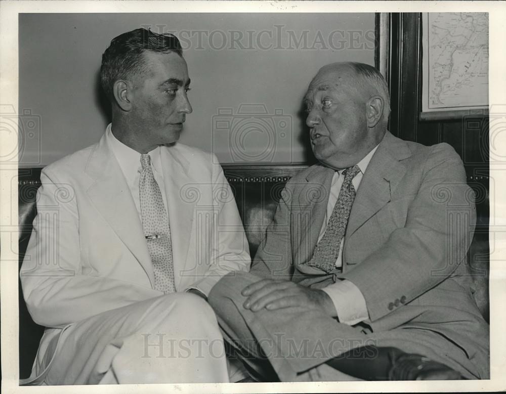 1935 Press Photo Rep Charles S. Risk from Rhode Island and Bertrand Snell - Historic Images