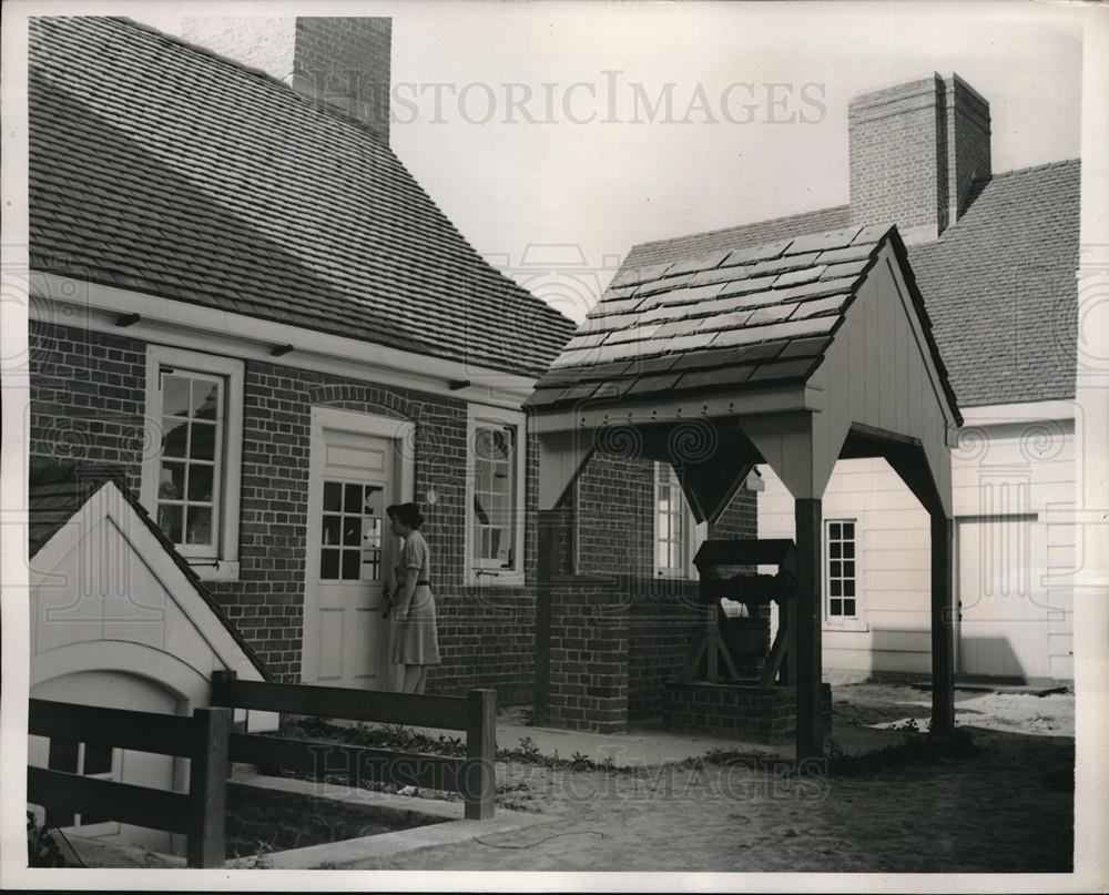 1939 Press Photo Entrance to cellar old well and brew and bake houses - Historic Images