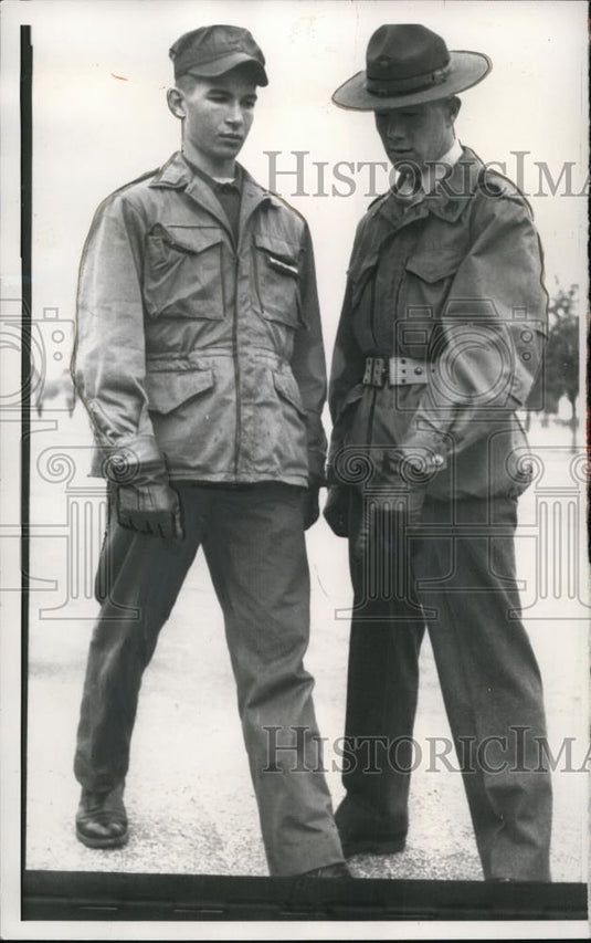 1958 Press Photo Marine drill Sgt JR Smith & Major General Williams in SC - Historic Images