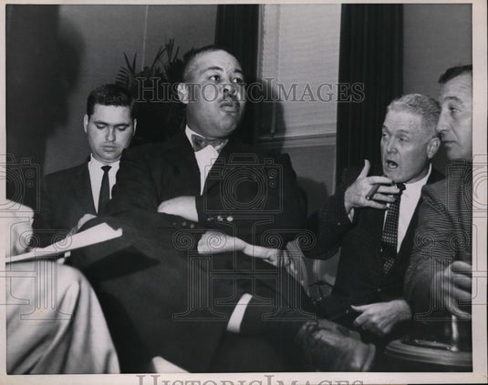 1960 Press Photo Former champ Joe Louis at conference in Washington - Historic Images