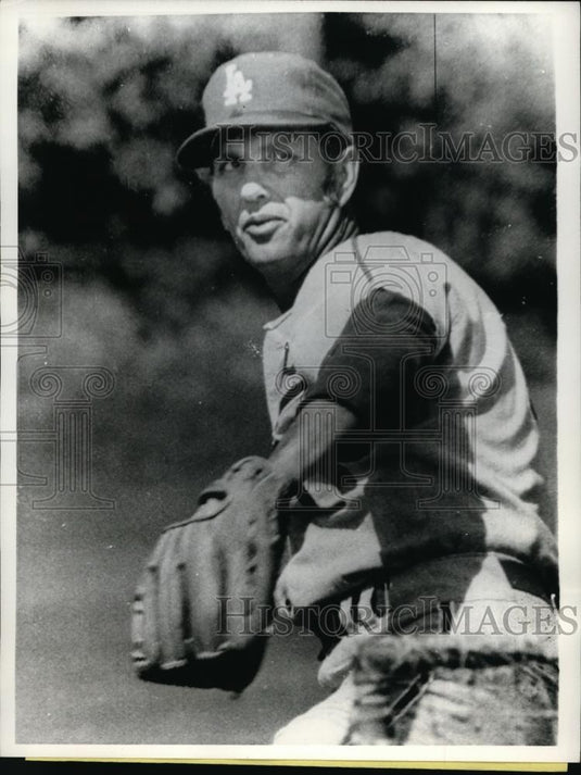 1972 Press Photo LA Dodger pitcher hoyt Wilhelm at Vero Beach Florida camp - Historic Images