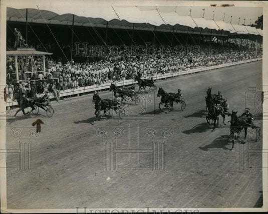 1939 Press Photo Hambletonian at Good Timetrack Dr HM Parshall & Peter Astra - Historic Images