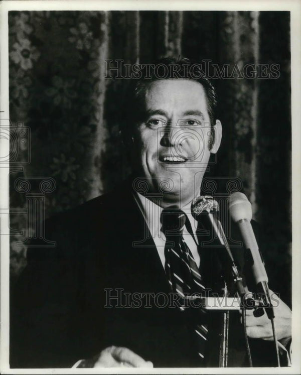 1972 Press Photo Senator Fred R. Harris from Oklahoma and Author - cvp ...