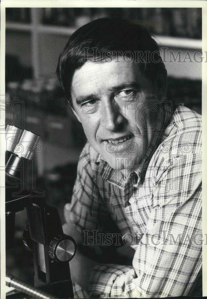 1979 Press Photo Dr David Etinier University Of Tennessee - cvp06187 - Historic Images