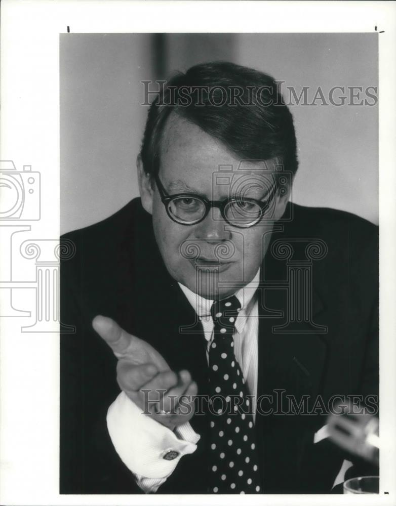 1990 Press Photo Joe Gorman President & CEO of TRW Cleveland Ohio - cvp13752 - Historic Images