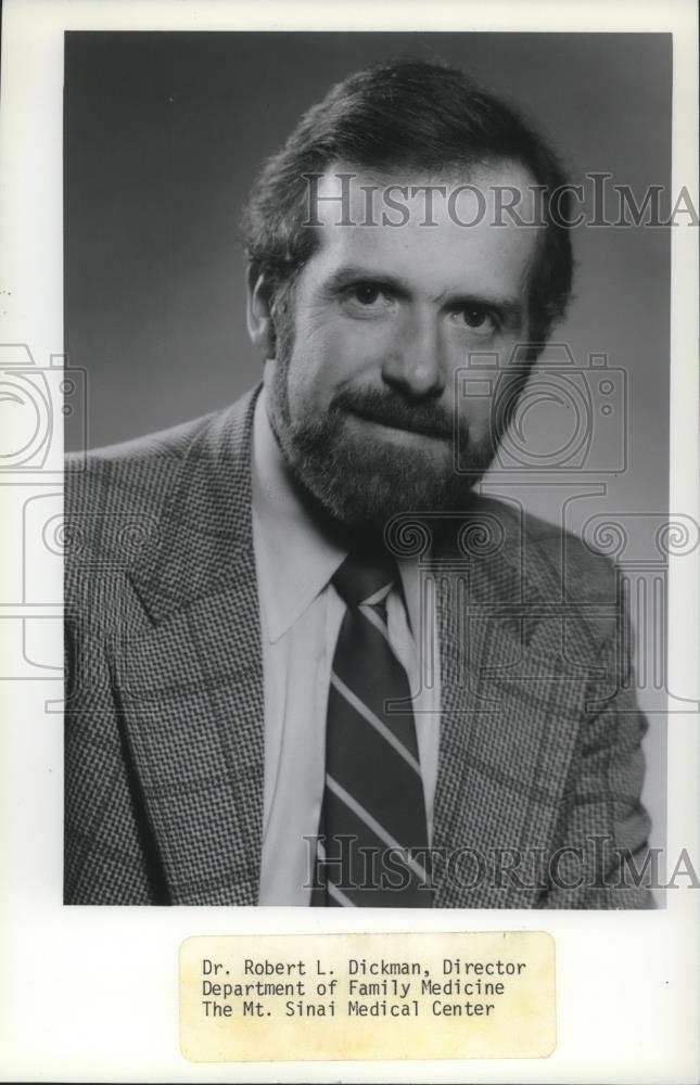 1982 Press Photo Dr Robert L Dickman Director of Medicine St Sinai Medical Cente - Historic Images