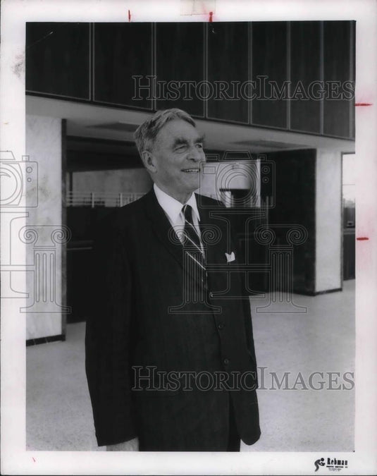 1995 Press Photo Isenye Gund - cvp17658 - Historic Images
