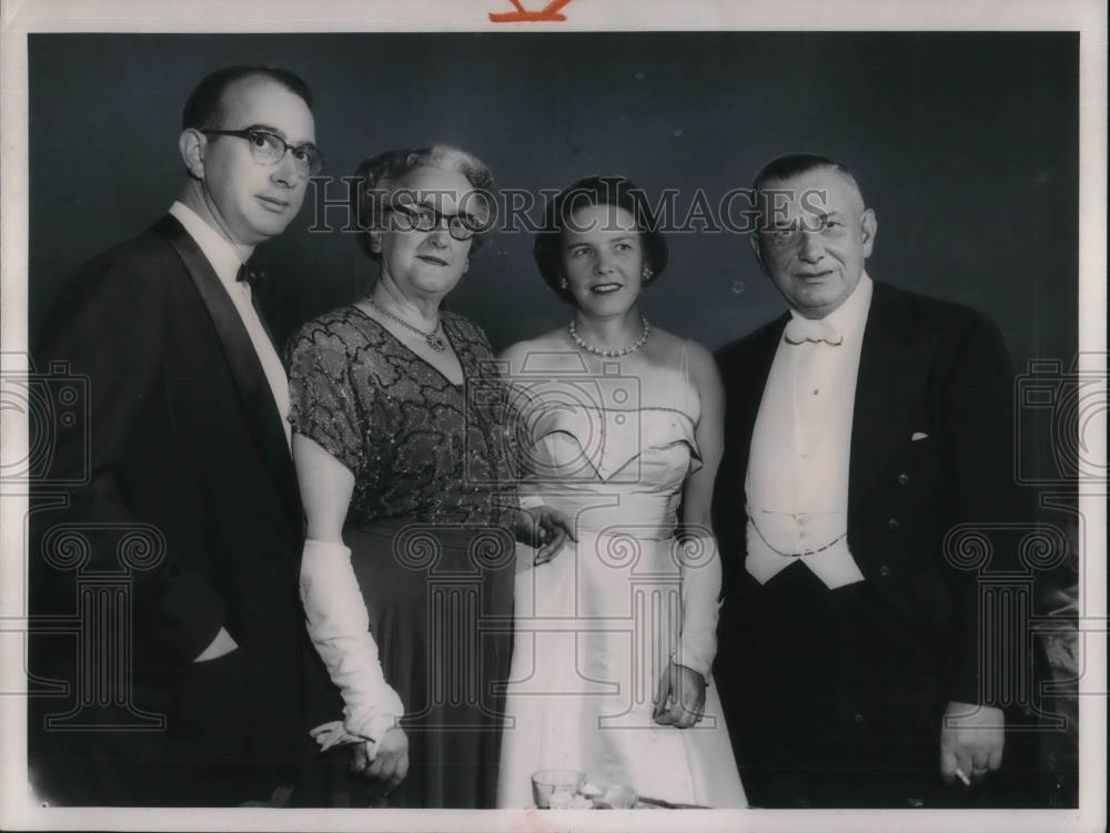 1957 Press Photo Mr John Allbach, Mrs Gennach, Mrs John Gellbach &amp; Mr Gelbead - Historic Images