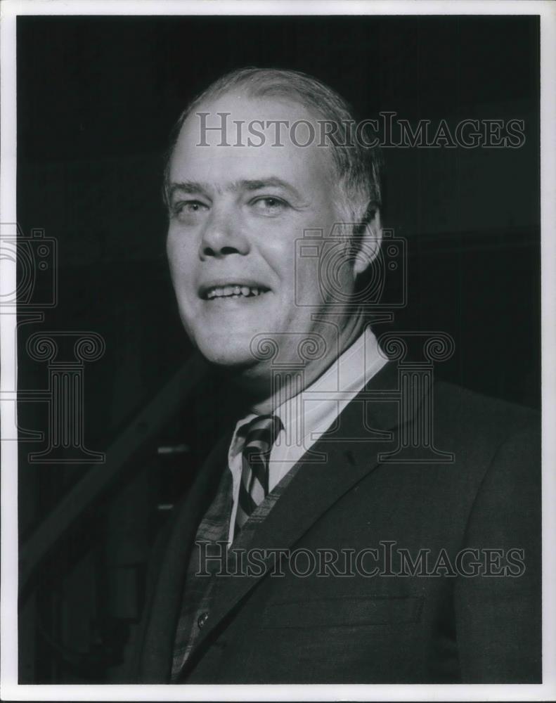 1971 Press Photo William L. Dolle Jr. President Lodge and Shipley Co. - Historic Images