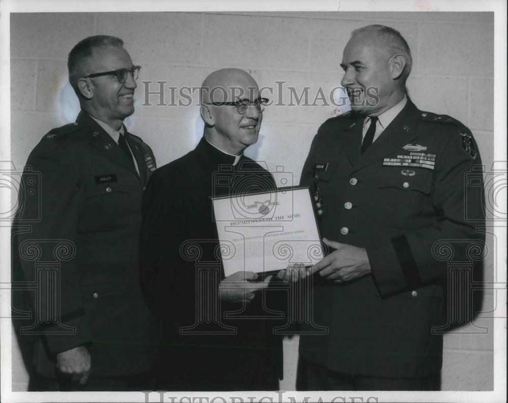 1965 Press Photo Hugh E Dunn, Maj Gen Harry Benson &amp; Howard Highley - cvp03477 - Historic Images
