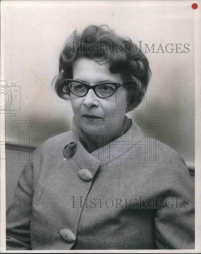 1971 Press Photo Betty Cosby Tax Administrator North Royalton - cvp04435 - Historic Images