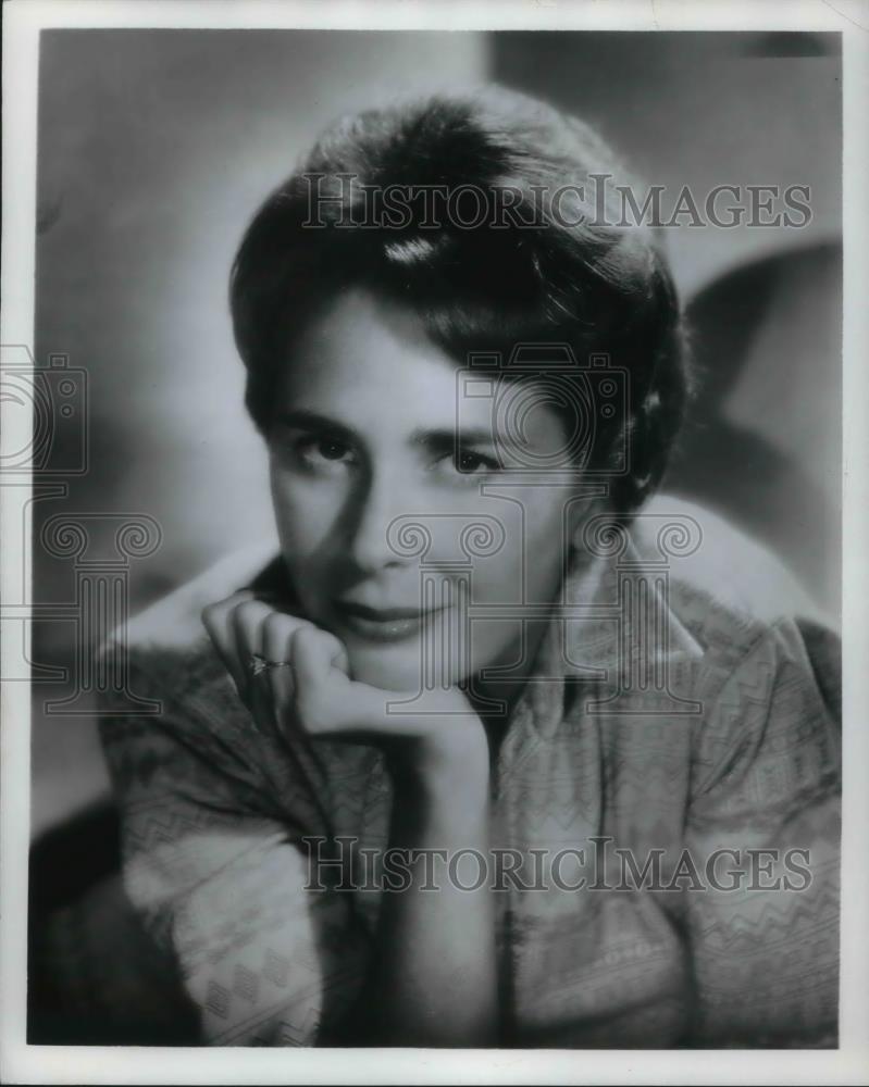 1964 Press Photo Marjorie Duhan Adler, author of A Sign Upon My Hand - cvp15466 - Historic Images