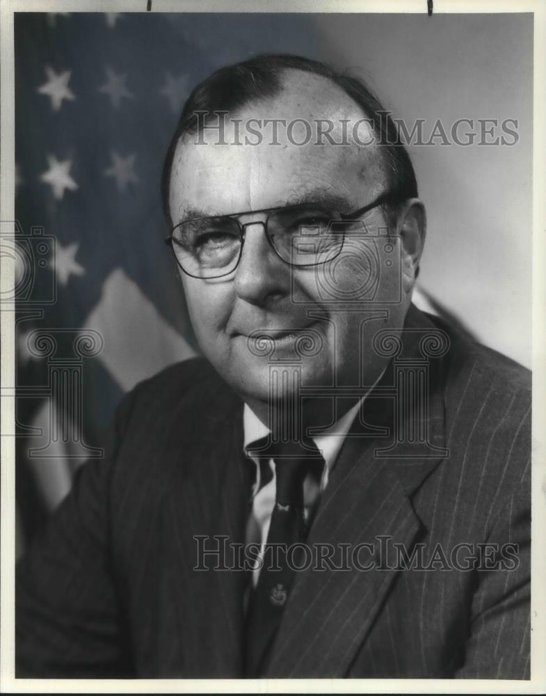 1983 Press Photo Don Earnshaw US Dept Of Comemrce - cvp05416 - Historic Images