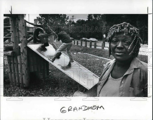 1989 Press Photo Matie Mcdowell, grand mother of Teaco and Prentiss - cva27731 - Historic Images