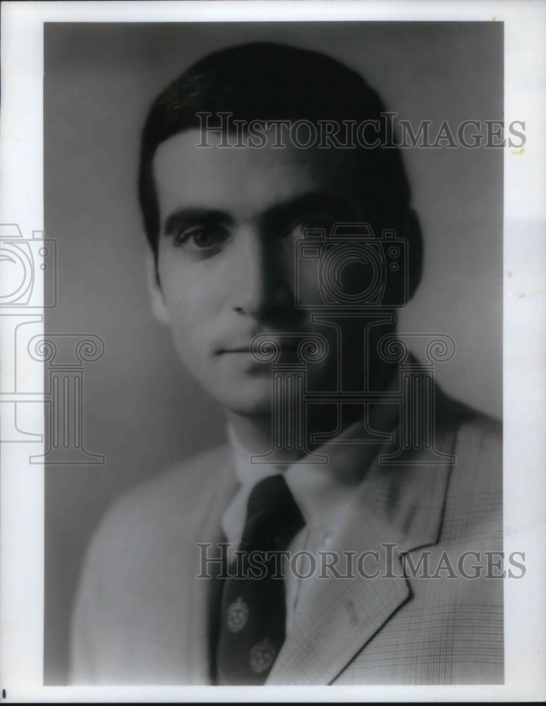 Press Photo Stephen Schiff, NBC News Bureau - cvp18663 - Historic Images