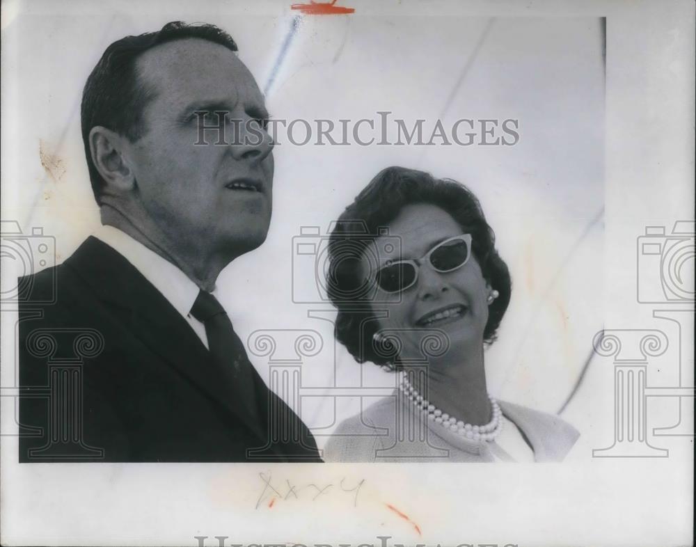 1968 Press Photo Mr &amp; Mrs Raymond Firestone at Horse Show - cvp15780 - Historic Images