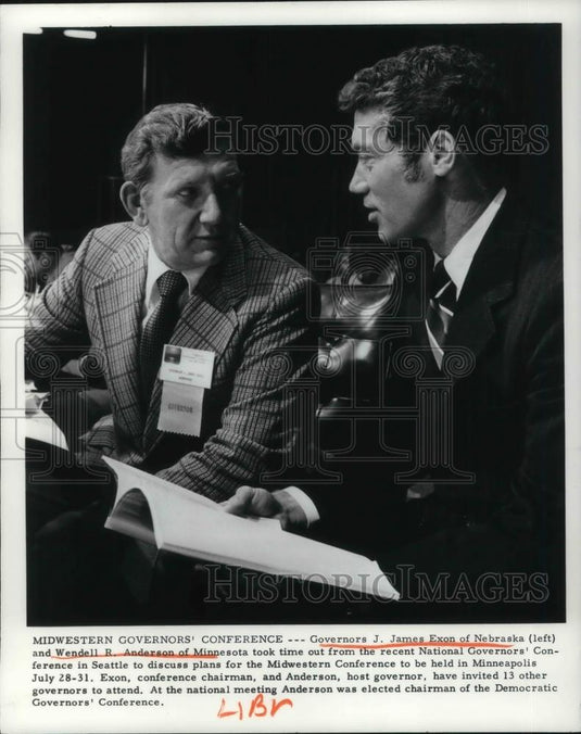 1974 Press Photo Gov. J. James Exon Nebraska and Gov. Wendell Anderson Minnesota - Historic Images