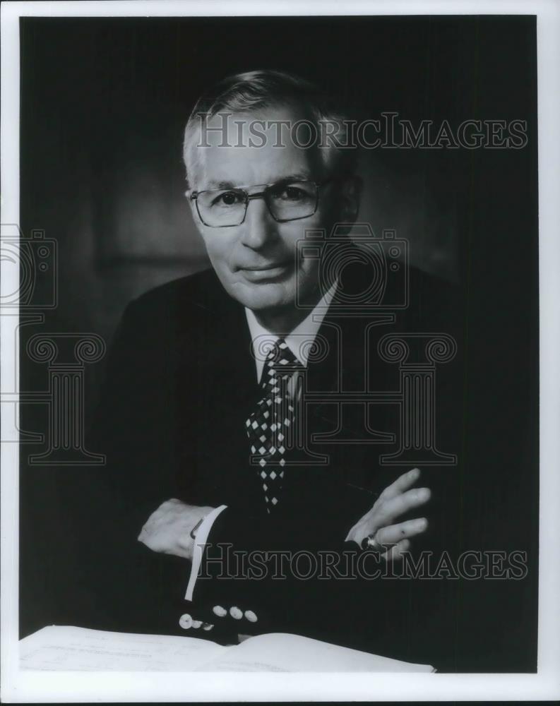 Press Photo Richard P deCamara President Midas International - cvp06854 - Historic Images