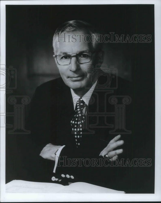 Press Photo Richard P deCamara President Midas International - cvp06854 - Historic Images