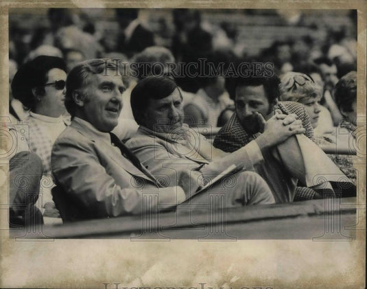 1973 Press Photo Gov JJohn J Gilligan Yankee Owner George Steinbrenner - Historic Images