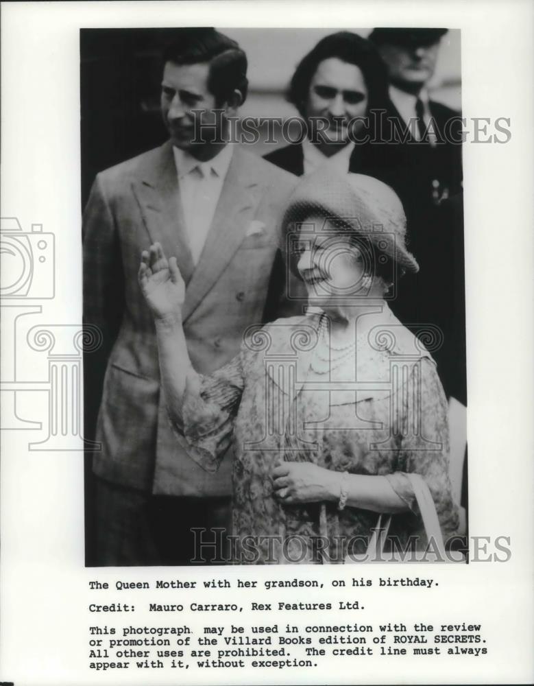 1985 Press Photo Queen Elizabeth with Prince Charles Royal Secrets Book - Historic Images
