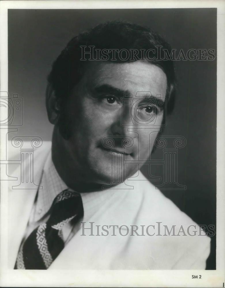 1971 Press Photo Sy L De Cesare Division Manager Summit Marketing - cvp06853 - Historic Images