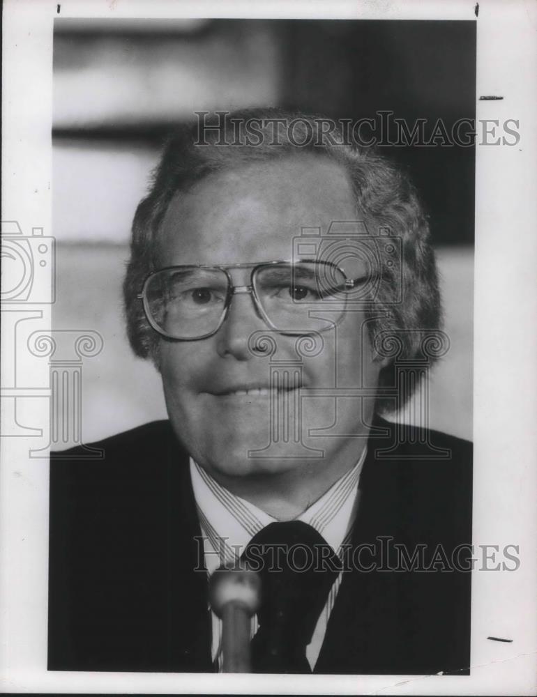 1988 Press Photo Roone Arledge President ABC Sports &amp; News - cvp08261 - Historic Images