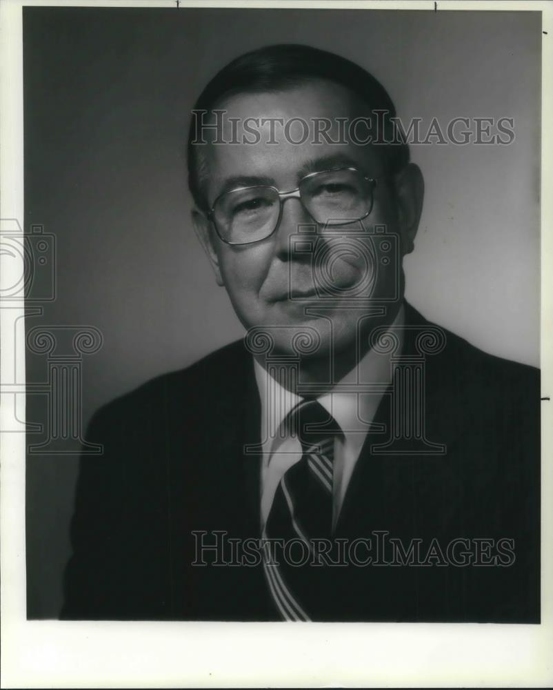 1990 Press Photo AW Clausen President of International bank of Reconstructi - Historic Images