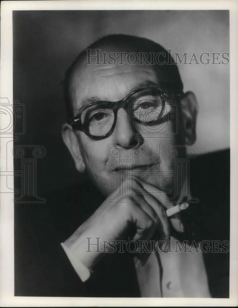 1962 Press Photo Sir Cedric Hardwicke Author Actor - cvp17199 - Historic Images