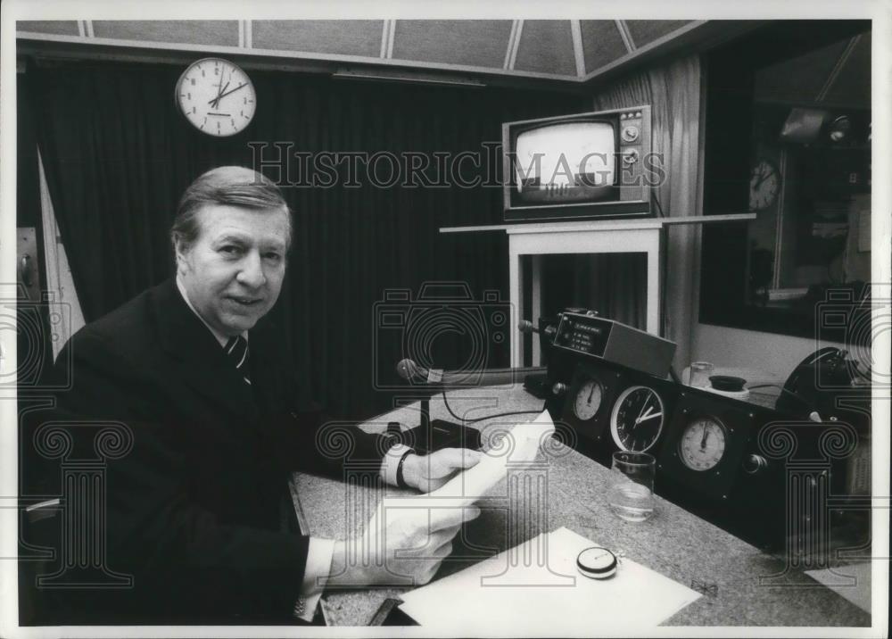 1973 Press Photo Douglas Edwards of CBS Radio Network - cvp06635 - Historic Images
