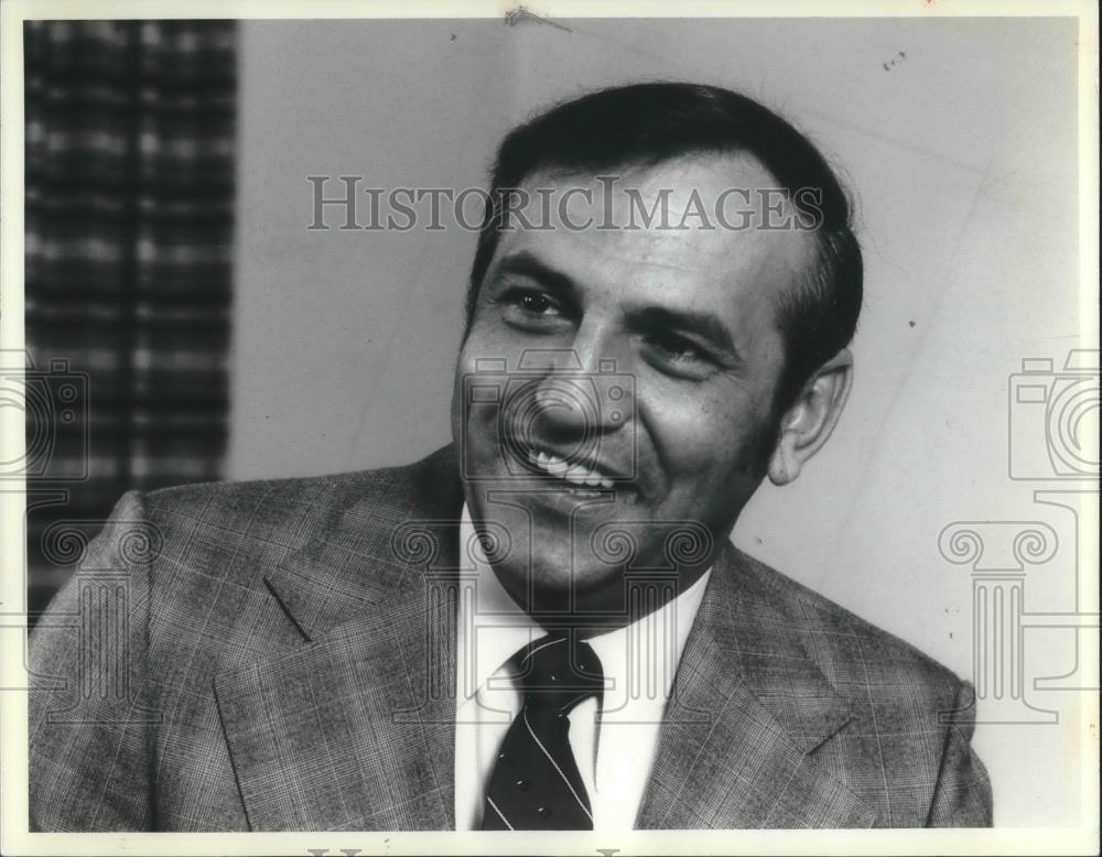 1980 Press Photo Carl Bellini President General Manager Stores Division - Historic Images