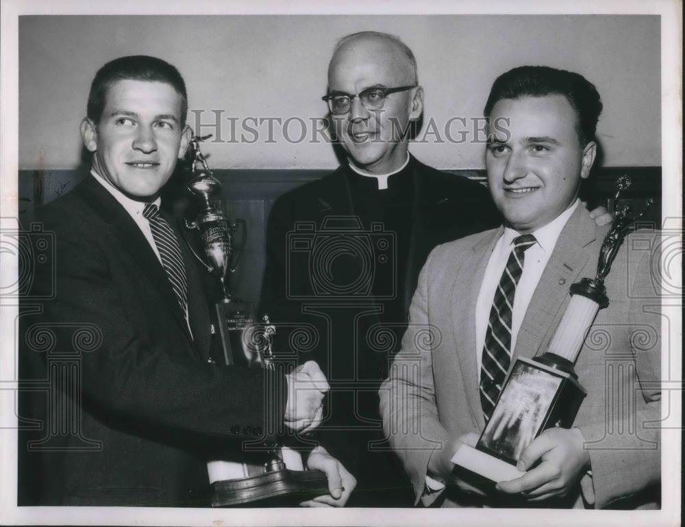 1958 Press Photo Gearlal Schweikert Very Rev. Hugh E. Dunn Stanley Glod - Historic Images