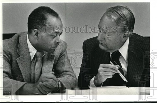 1980 Press Photo Or. Roland A. Gandy William J. Lee - cva14063 - Historic Images