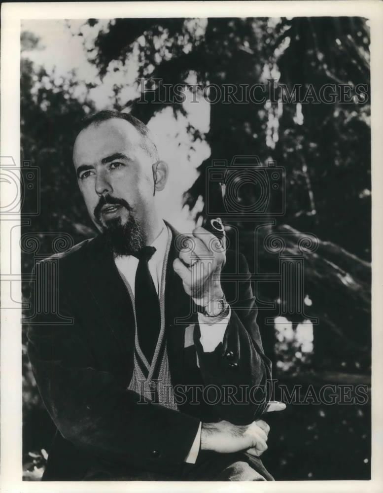 1962 Press Photo Fallon Evans Author The Trouble With Turlow - cvp06196 - Historic Images