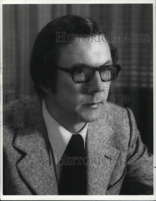 1981 Press Photo J Hugh Faulkner Min. of Indian Affairs Canada - cvp11835 - Historic Images