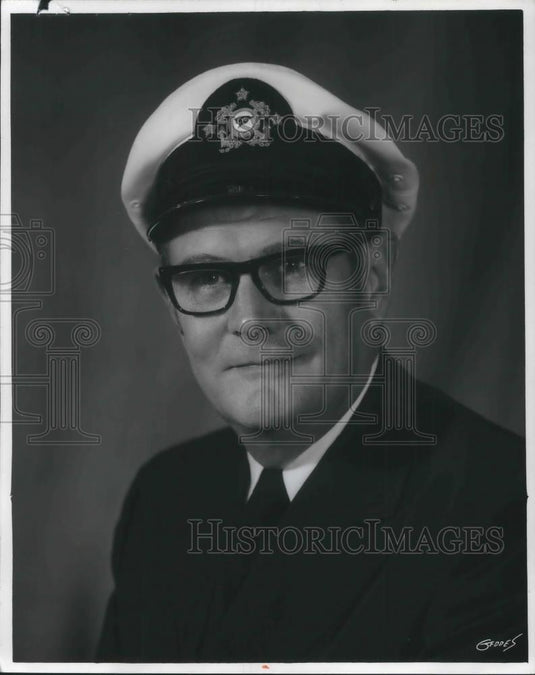 1972 Press Photo Commadore ohn V Eakin Cleveland Yachting Club - cvp05415 - Historic Images