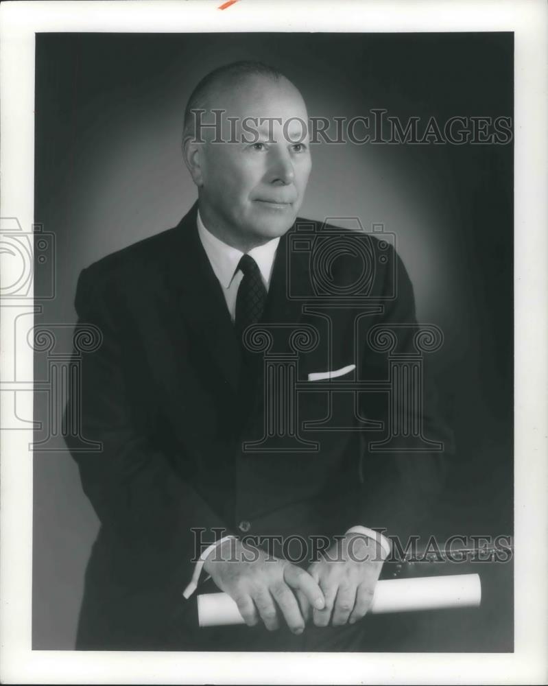 1965 Press Photo Carlyle W. Evans President Gray Drug Ohio State Council - Historic Images