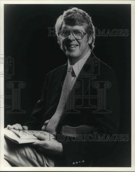 1985 Press Photo Judson Hale, author of Old Farmer's Almanac and Yankee Magazine - Historic Images
