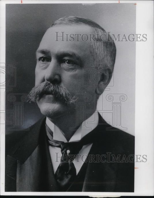 1977 Press Photo OC Barber - cvp14897 - Historic Images