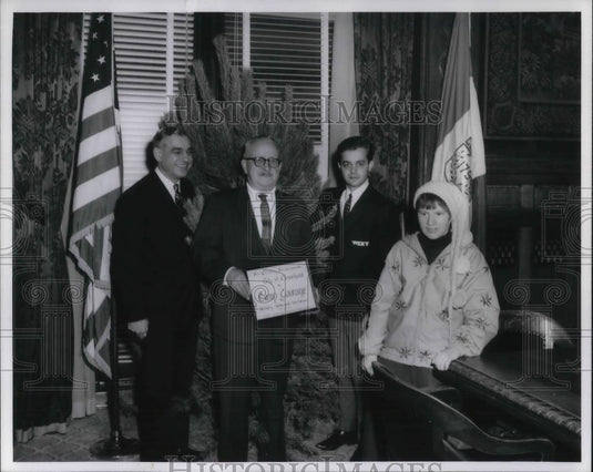 Press Photo Mayor Bronis Klemento & General Cecil Whitcomb - cvp19052 - Historic Images