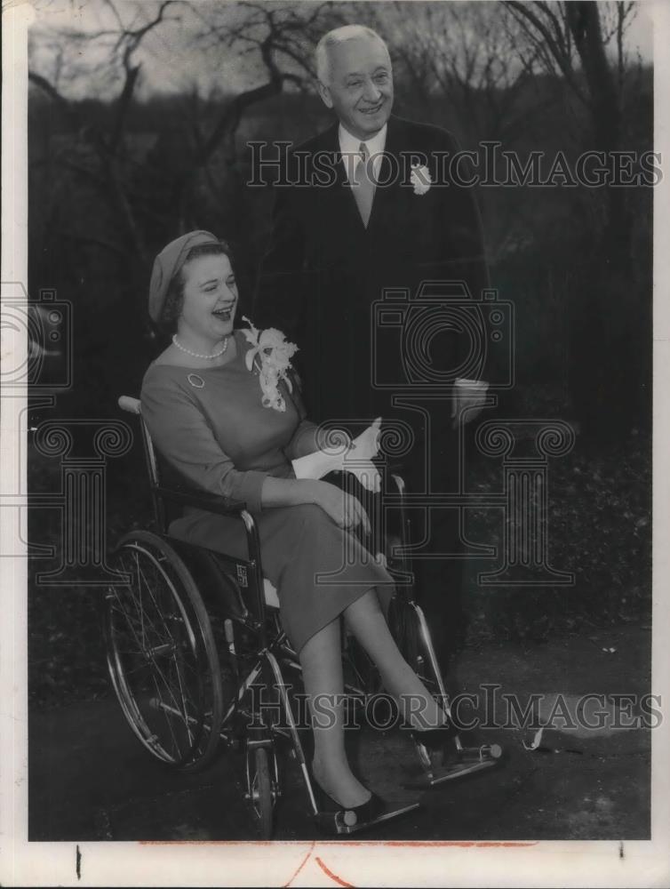 1955 Press Photo Mr &amp; &amp; Mrs Cyrus S Eaton - cvp04867 - Historic Images