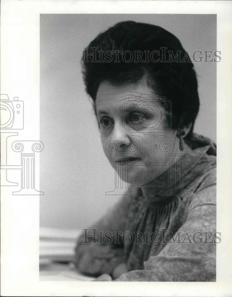 1972 Press Photo Dr Elyse Fleming CWRU Chairman - cvp12886 - Historic Images