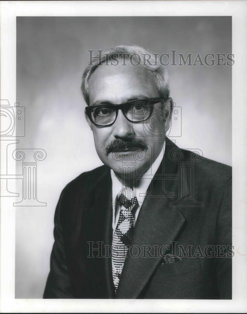 1980 Press Photo William Dey Jr. Director of Administration NASA Lewis Research - Historic Images