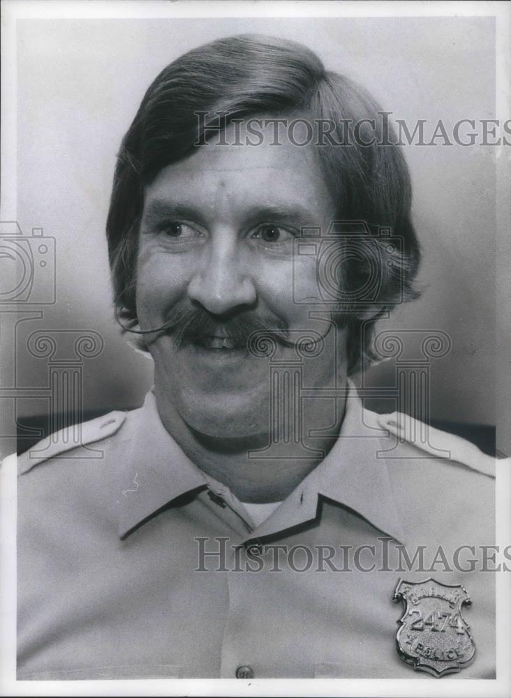 1975 Press Photo Patrolman David Cope - cvp02398 - Historic Images