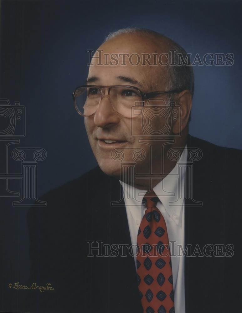 1997 Press Photo Henry Easton Director of Eaton Inc Chairman - cvp04871 - Historic Images