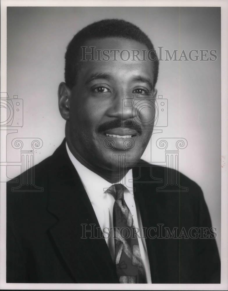 1997 Press Photo Thomas V. Harrington Pinkney-Perax Insurance Agency Inc, - Historic Images